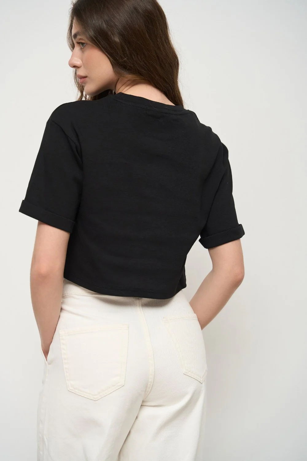 Black Oversized Cropped T-Shirt - Image 3