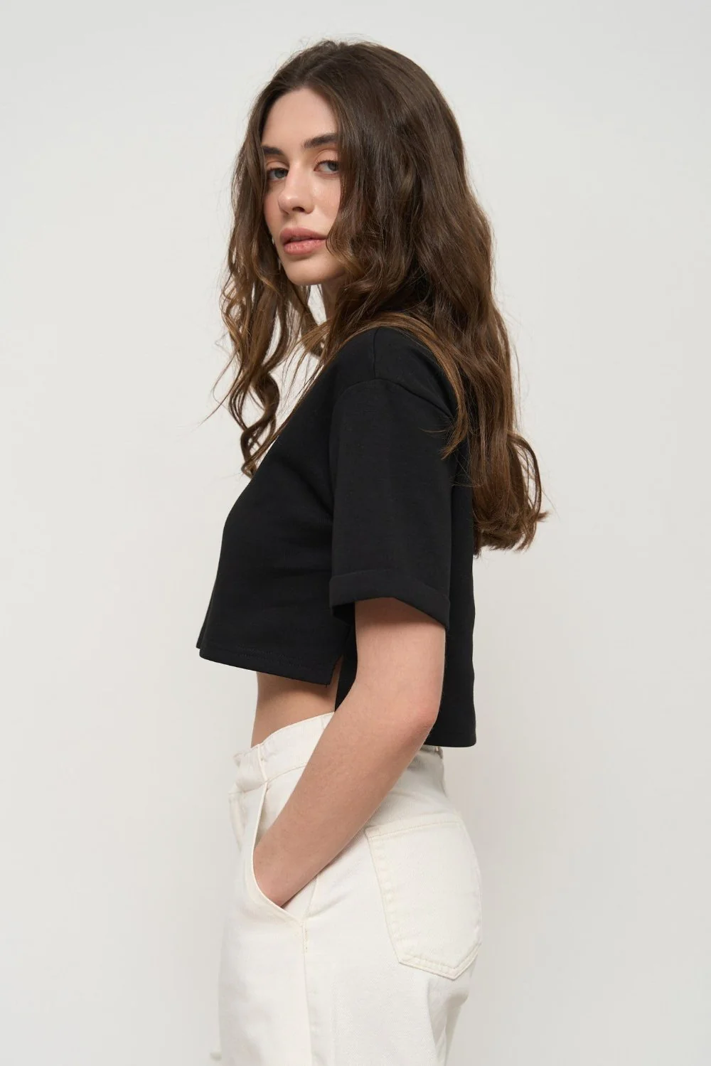 Black Oversized Cropped T-Shirt - Image 4