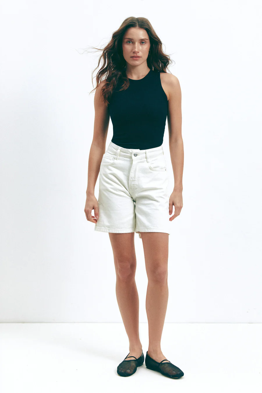 Black Sleeveless Ribbed Top - Image 2