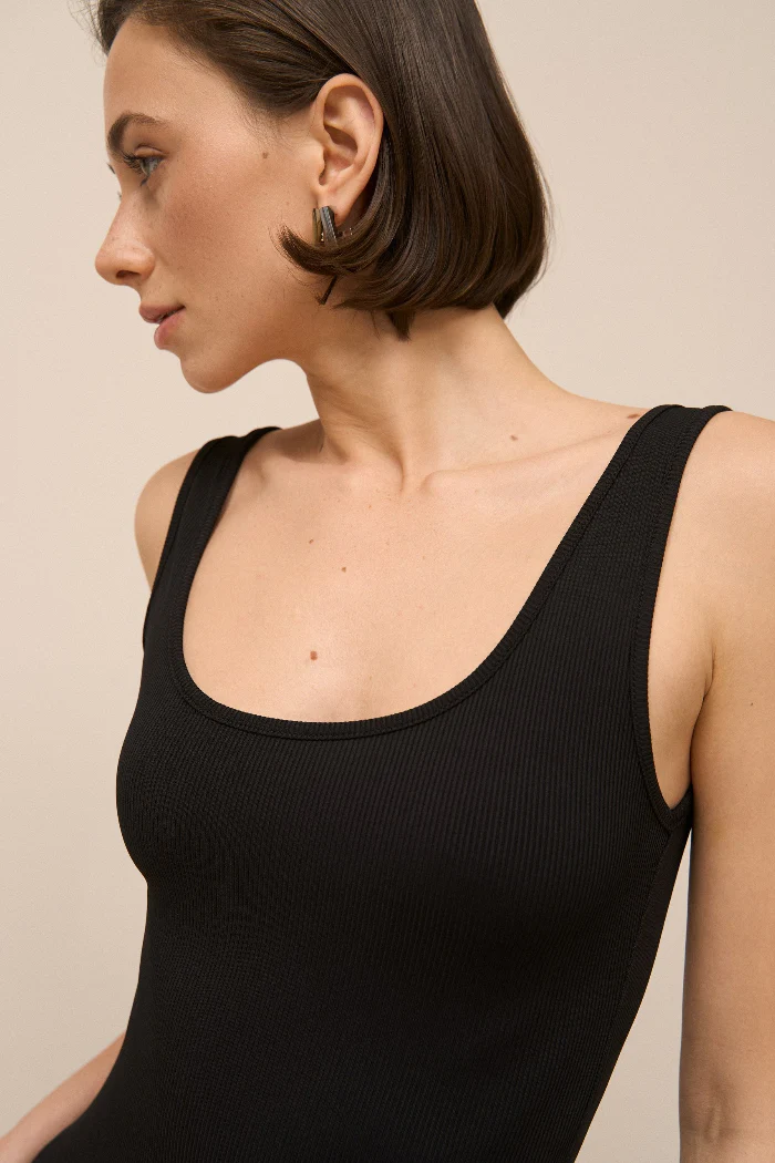 Black Strech Knit Midi Dress - Image 3