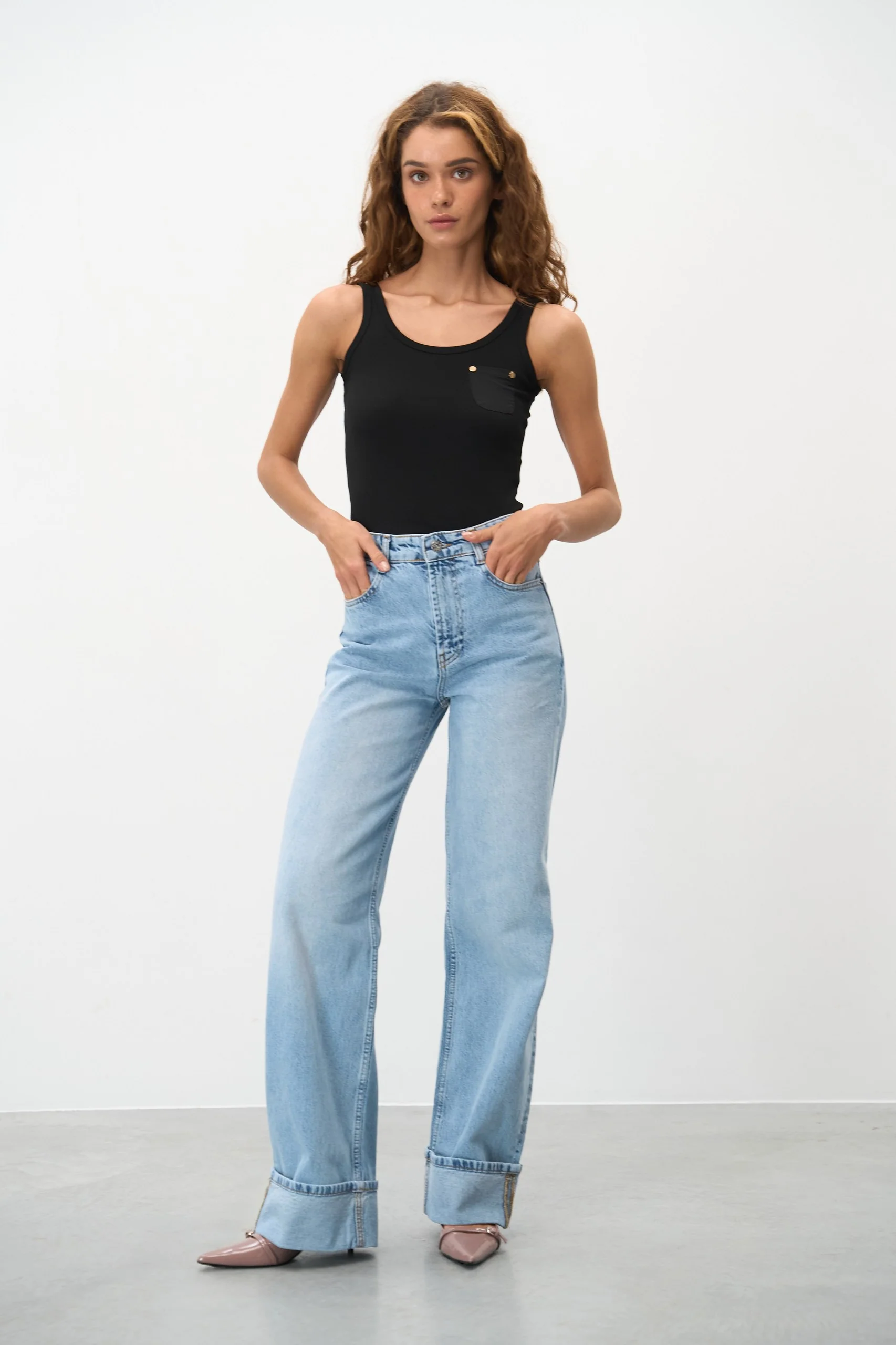 NEW Tank Top with a Black Pocket - Image 8