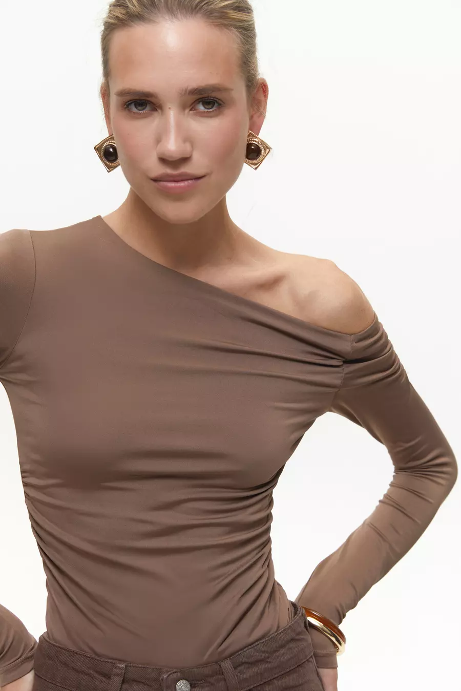 Brown Off Shoulder Bodysuit - Image 2