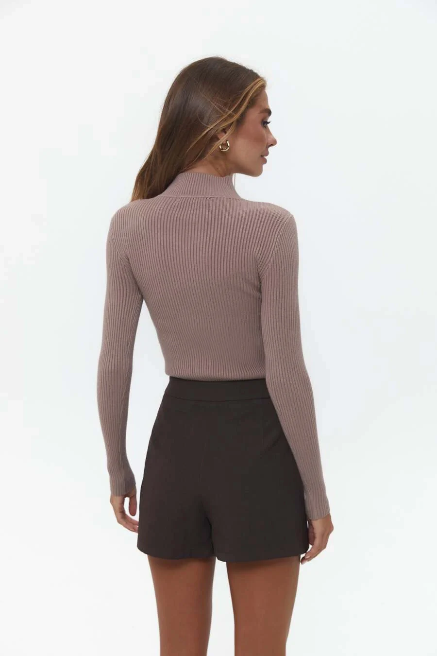 Brown Rib Knit Turtleneck Sweater - Image 4