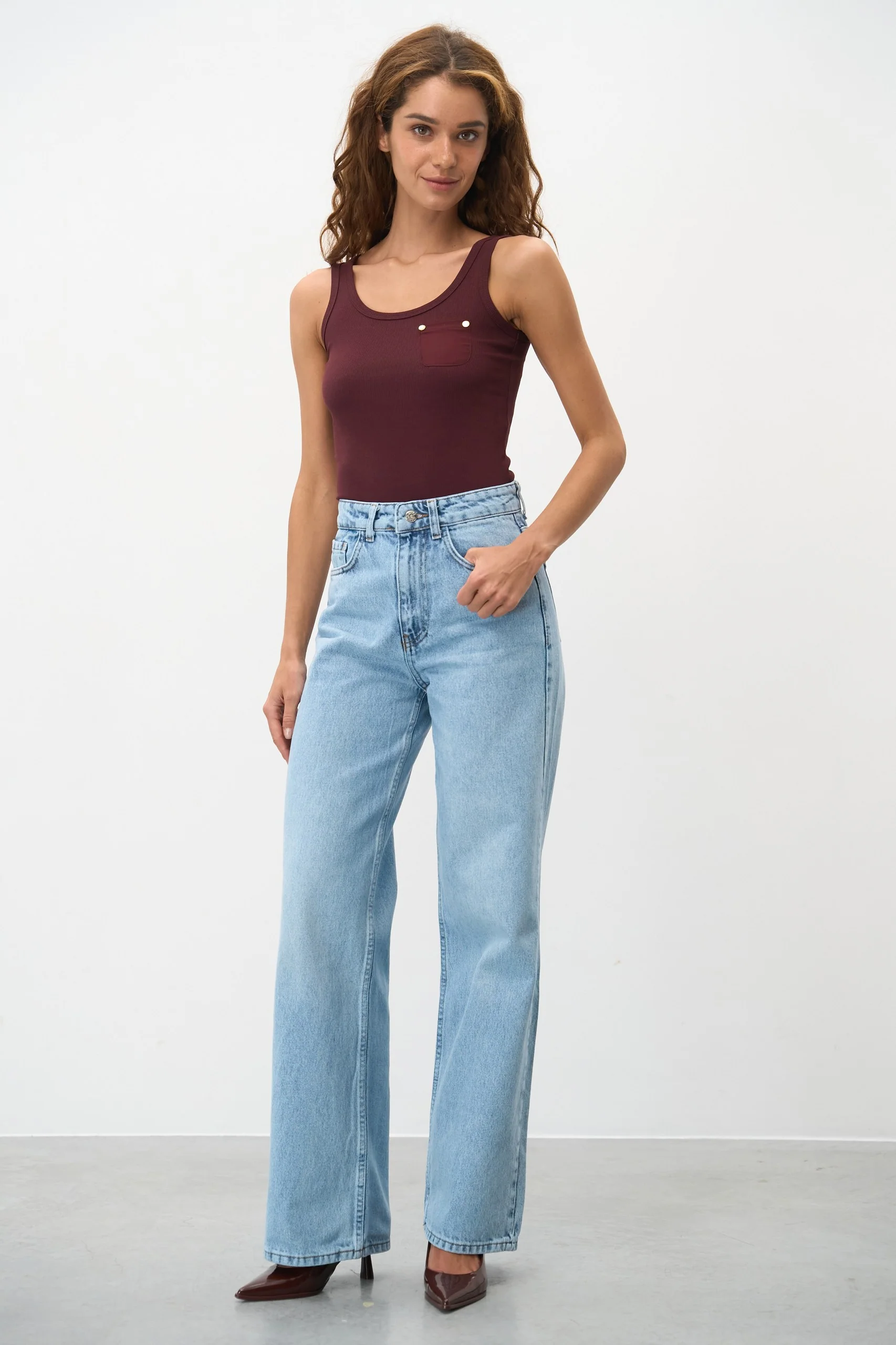 NEW Tank Top with a Brown Pocket - Image 7