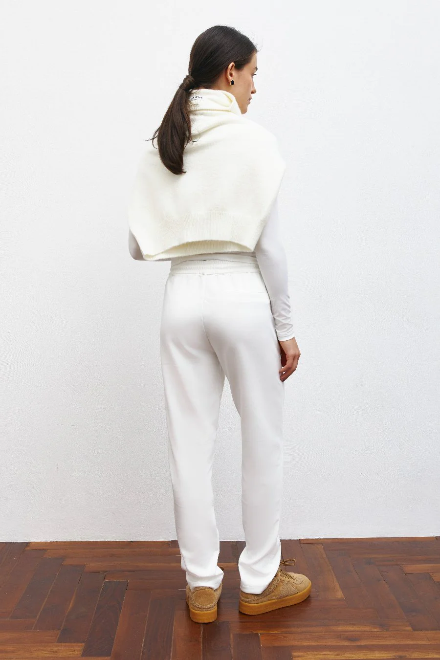 Classic White High Waist Cropped Pants - Image 5