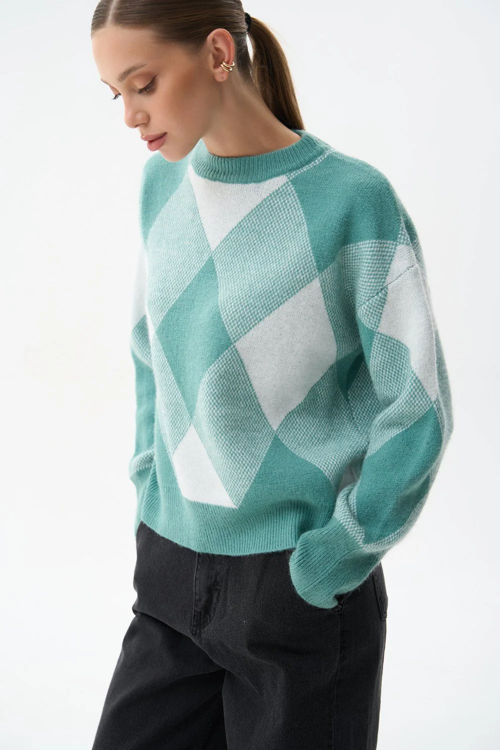 Green Diamond Pattern Knit Sweater - Image 3