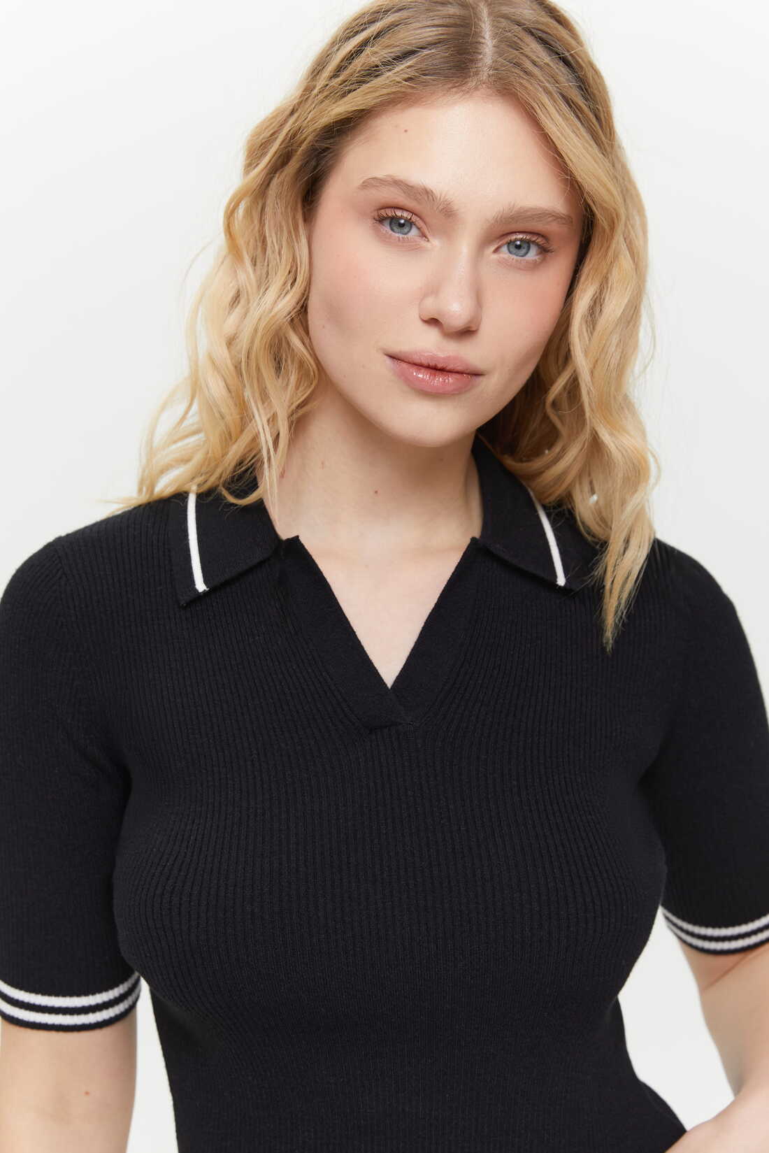 Black Classic knit Polo jumper - Image 2
