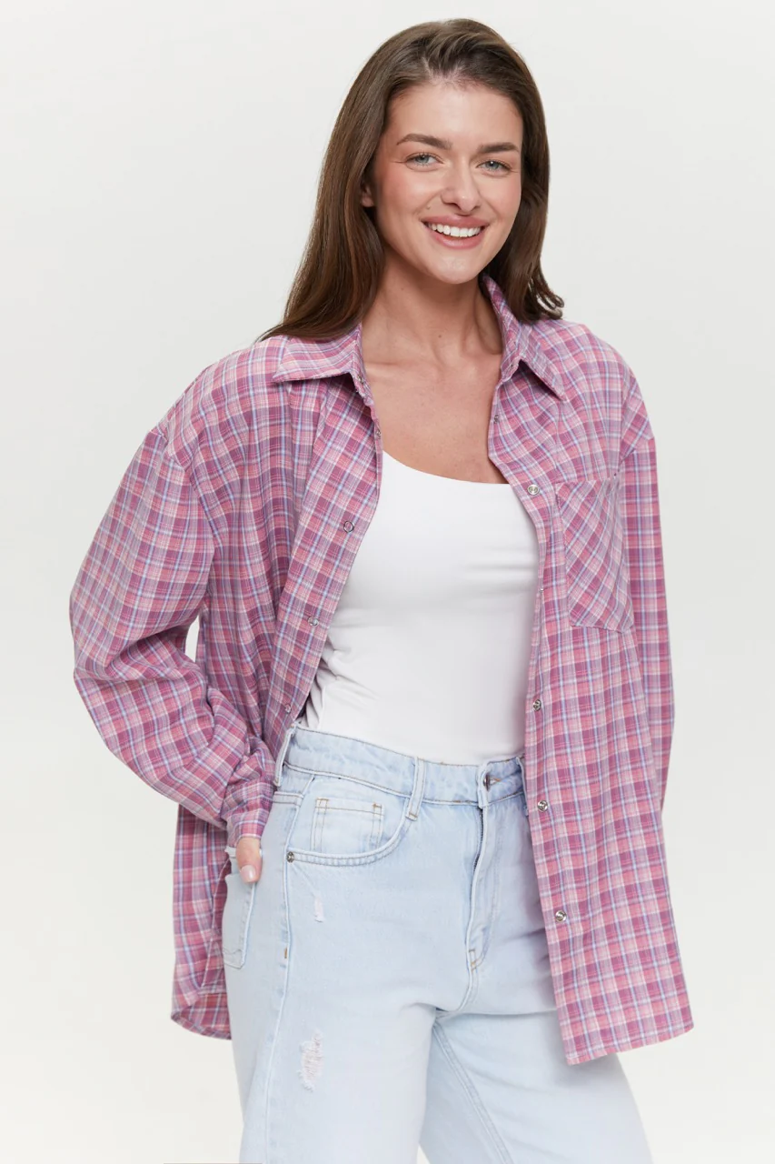 Pink Check shirt with pockets - Image 5
