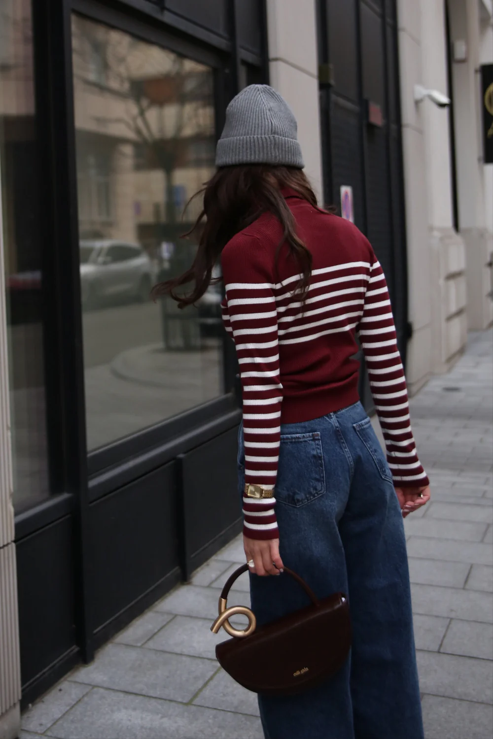 Red turtleneck sweater with a milky stripe - Image 5