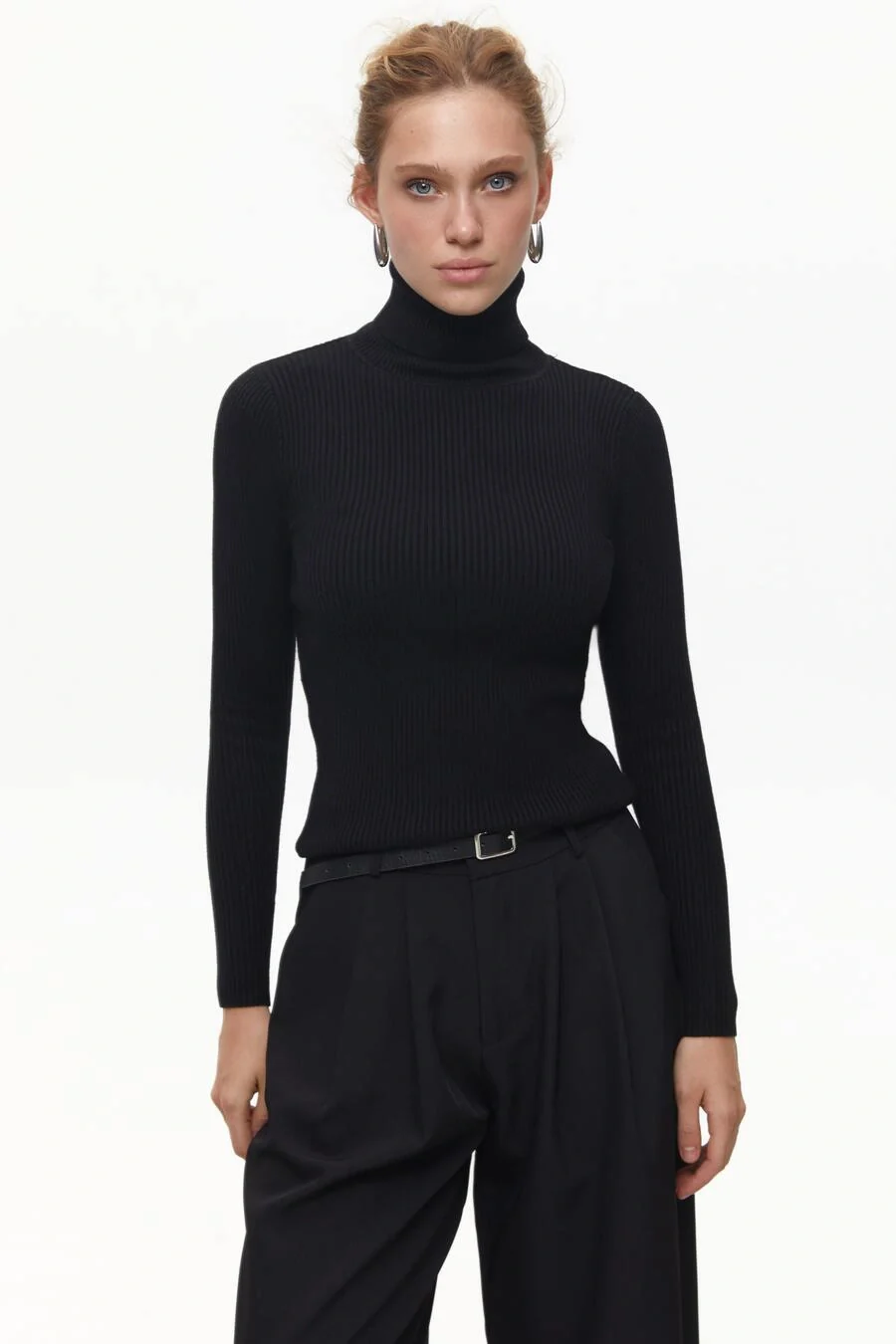 Ribbed turtleneck sweater in color black - Image 2