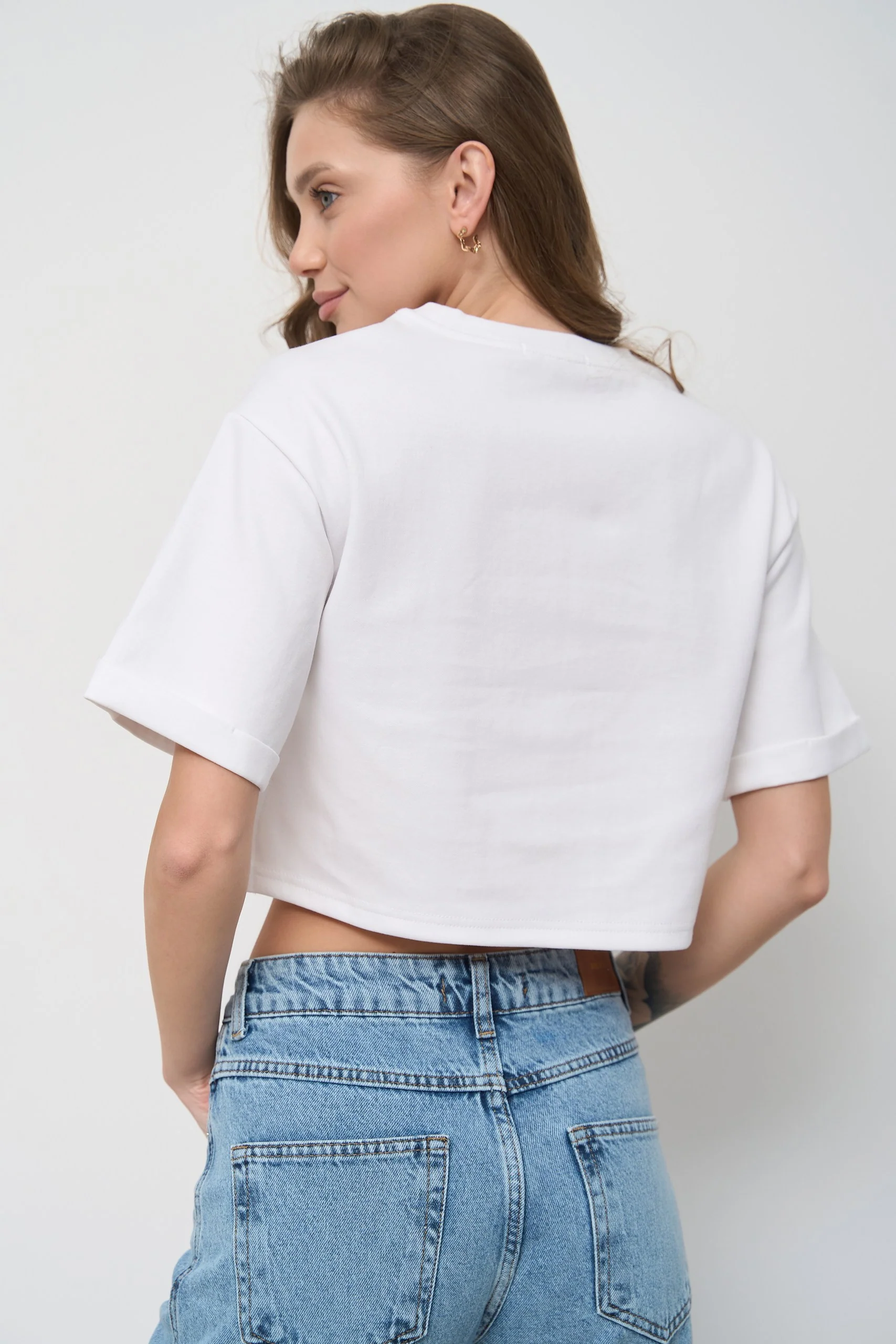 White Oversized Cropped T-Shirt - Image 3