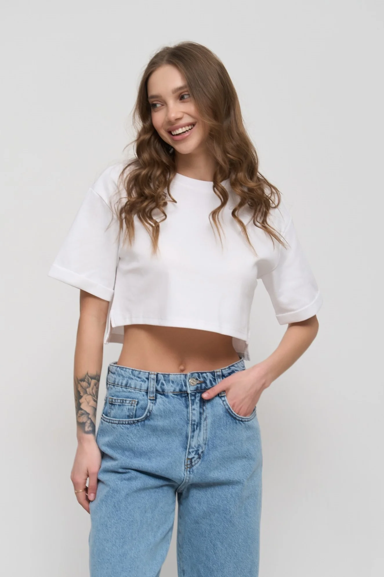 White Oversized Cropped T-Shirt - Image 4
