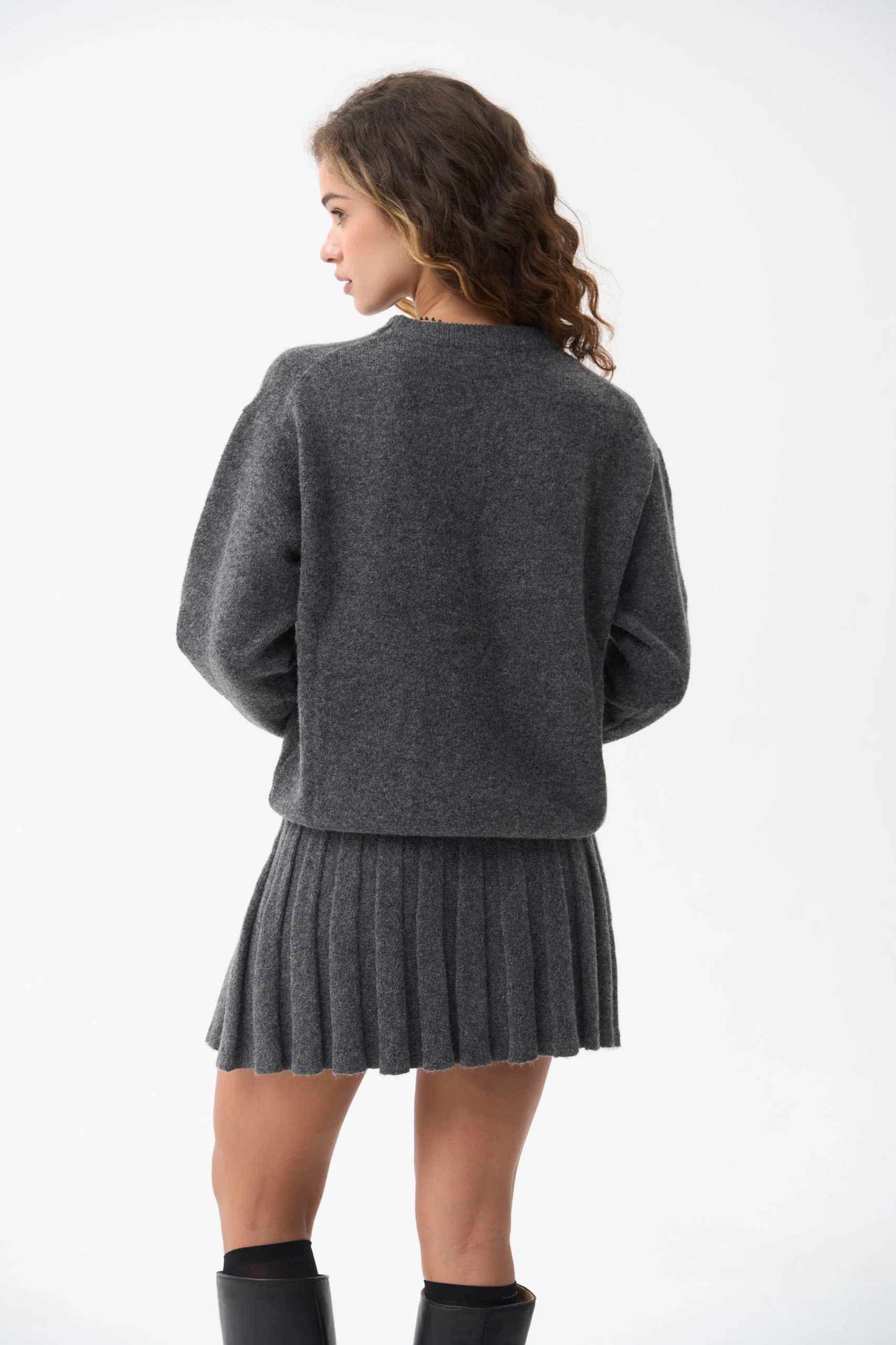 Wool sweater in color grey - Image 6