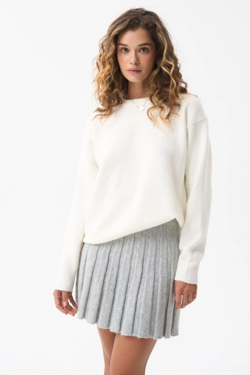 Wool sweater in color milk - Image 2